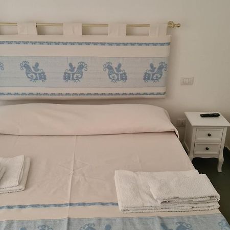Red & Blue Rooms 올비아 외부 사진